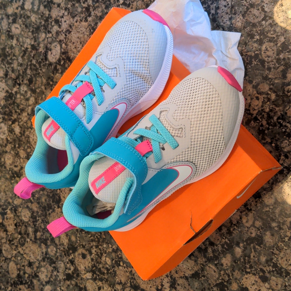 Little girl size 12 Nike sneakers